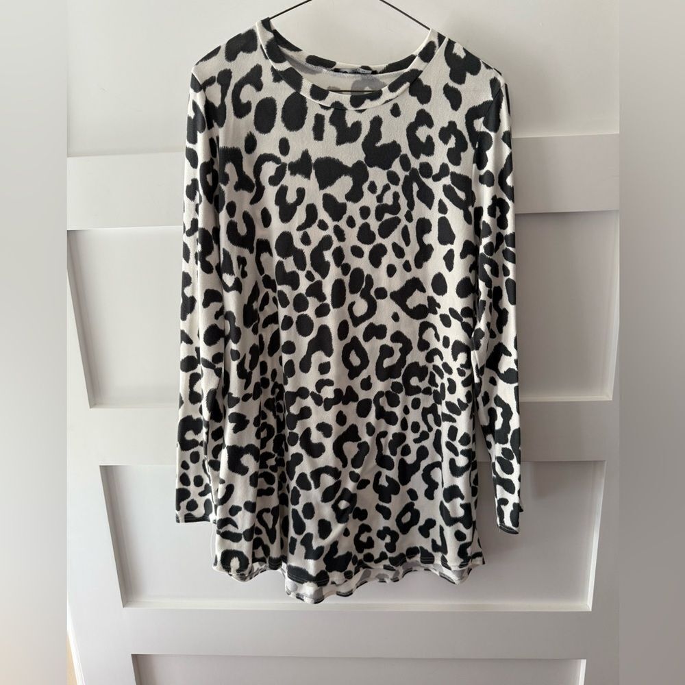 BomBom soft Leopard Print Long Sleeve Top large